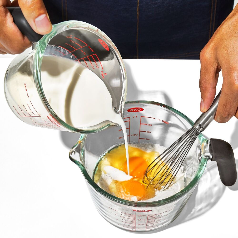2-Cup and 4-Cup Glass Measuring Cup Set B2