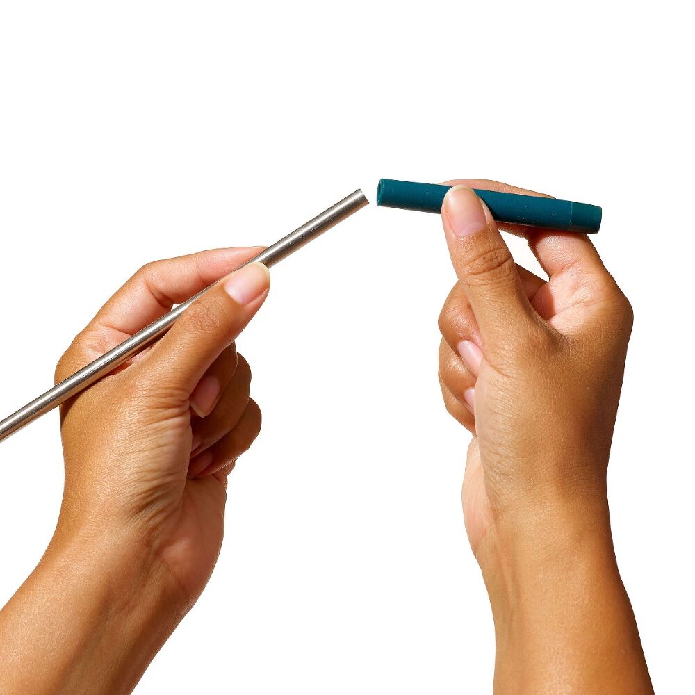 4-Piece Reusable Straw and Brush Set with Case M1