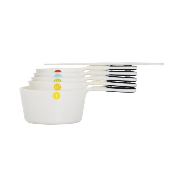 6 Piece Plastic Measuring Cups D2
