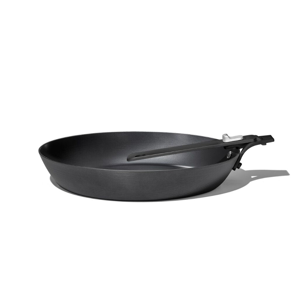 Carbon Steel With Removable Handle 10in Pan I1