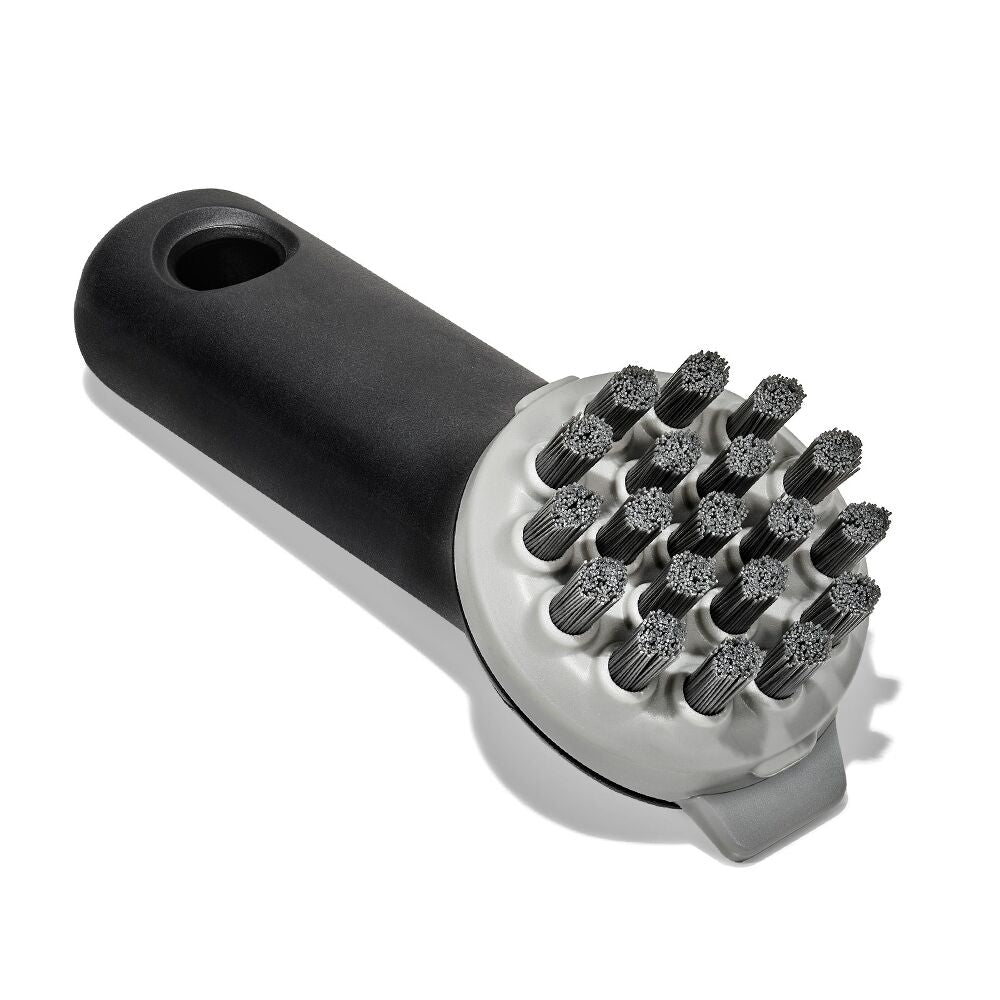 Cast Iron Brush O8
