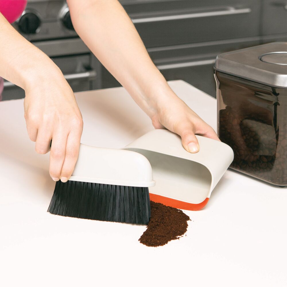 Compact Dustpan & Brush Set N3