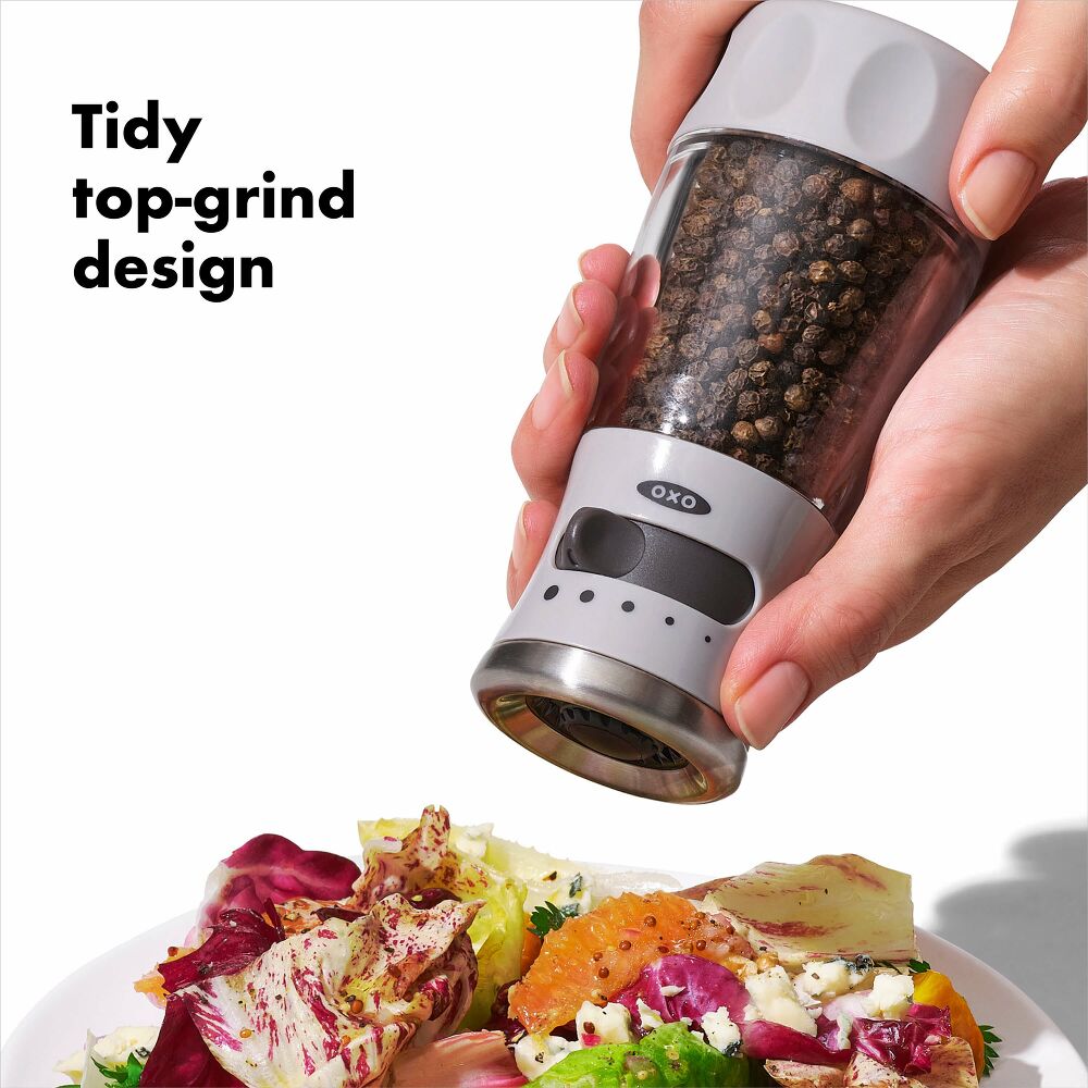 Contoured Mess-Free Pepper Grinder N7
