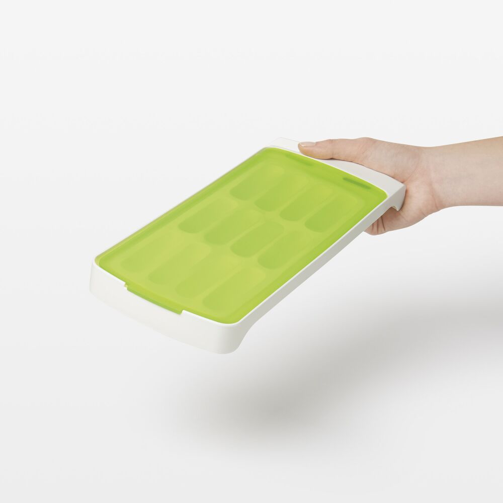 No-Spill Ice Stick Tray F2