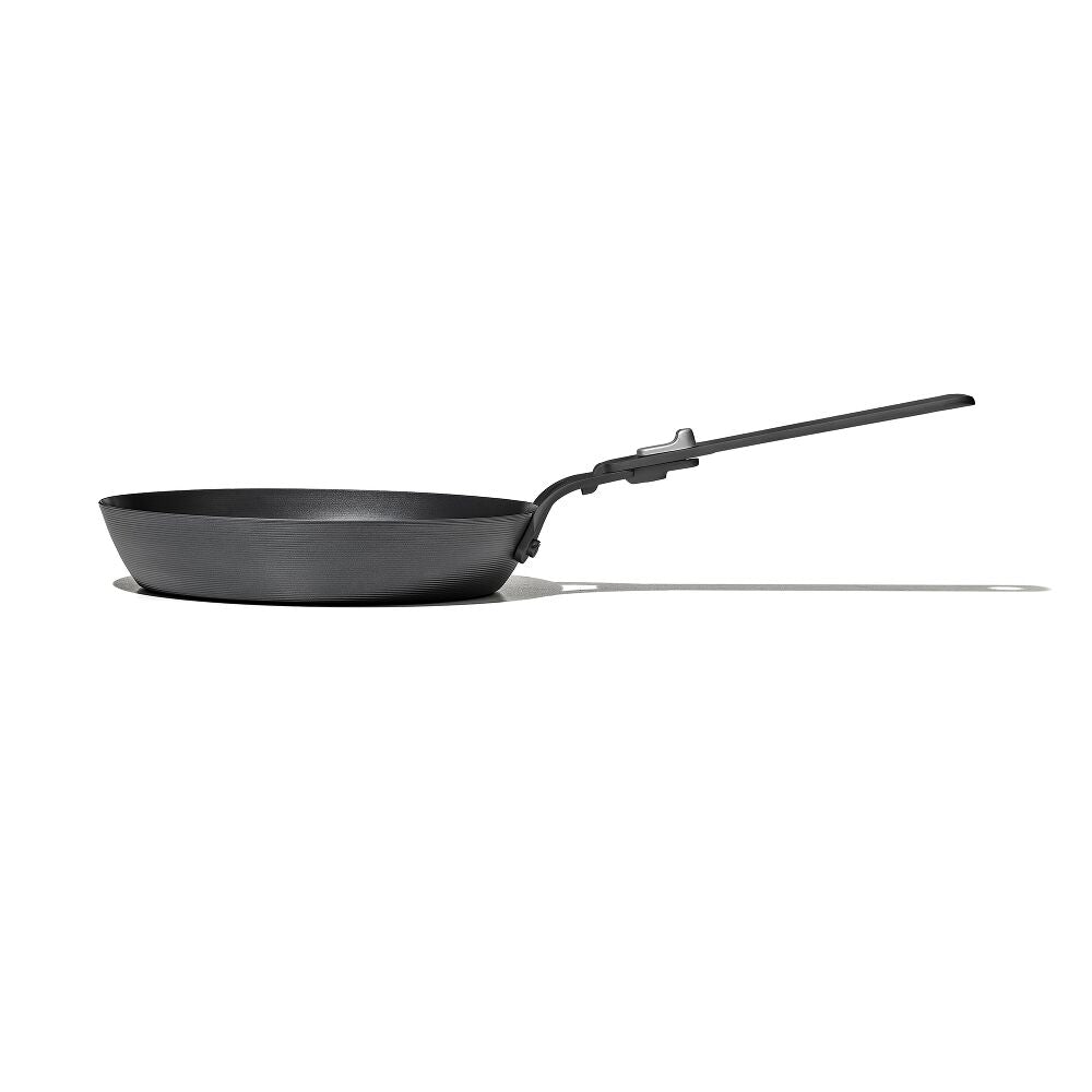 Carbon Steel With Removable Handle 8in Pan A0