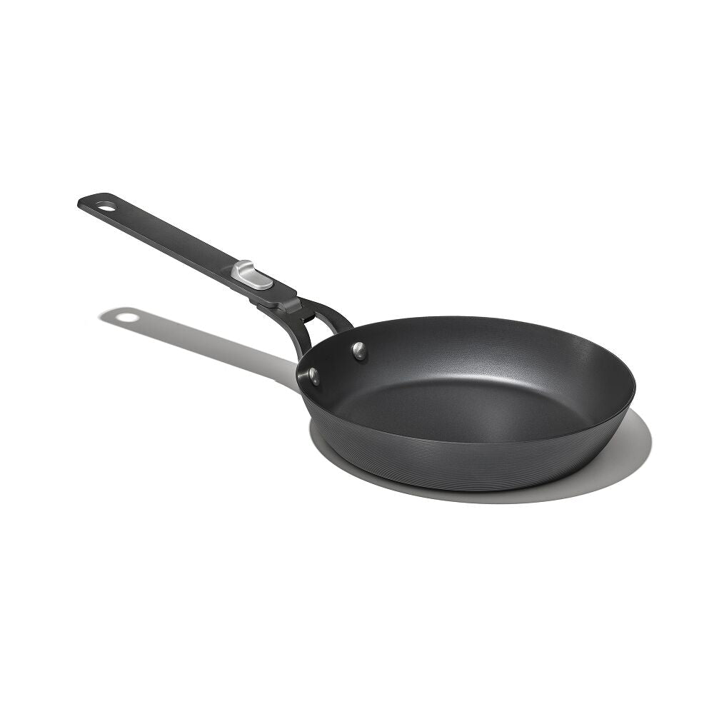 Carbon Steel With Removable Handle 8in Pan A0