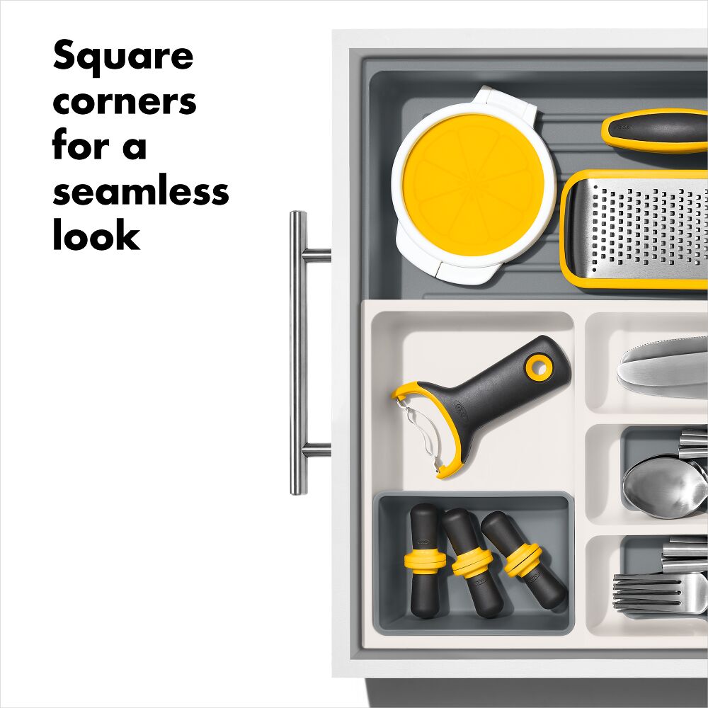 OXO Good Grips Expandable Utensil Drawer Organizer Z0