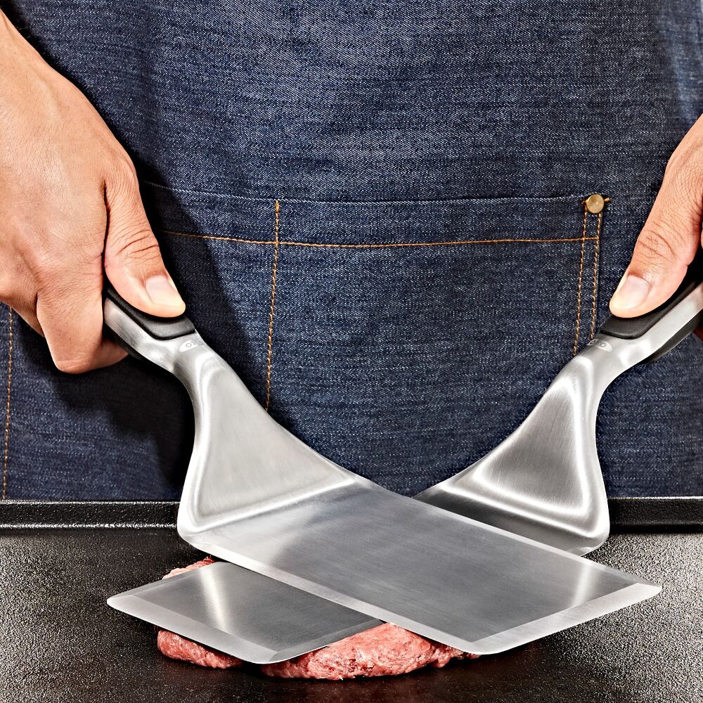 OXO Outdoor Large Griddle Turner L2
