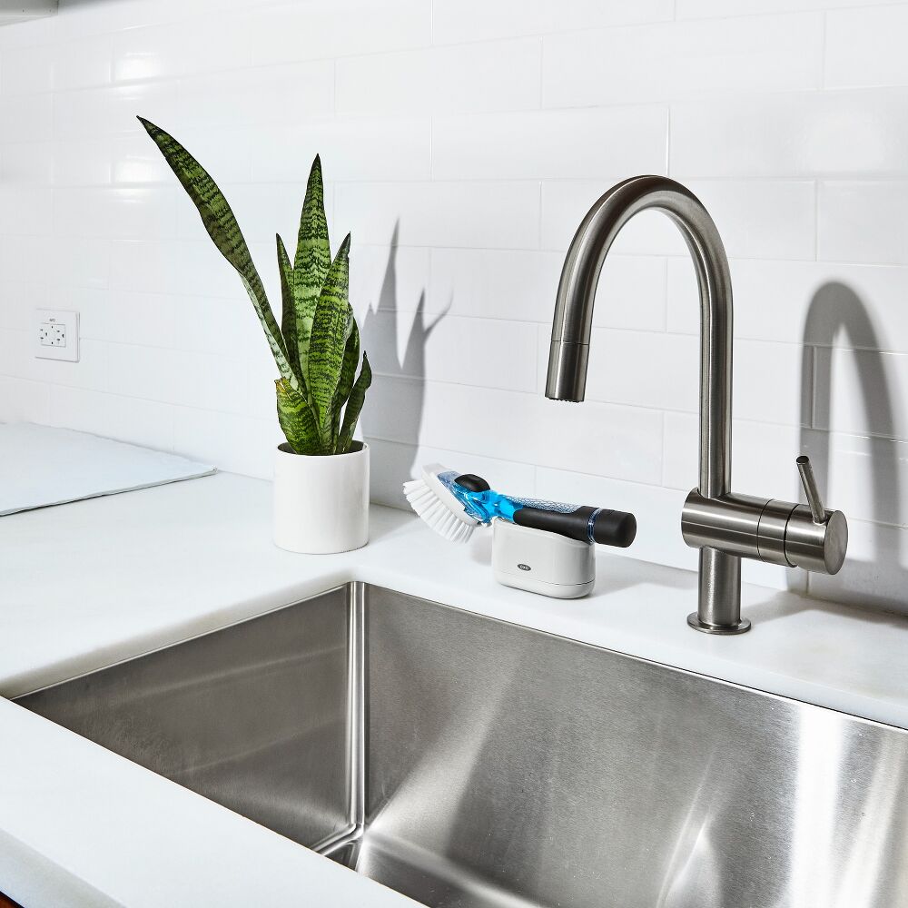 Soap Dispensing Dish Brush Storage Set E1