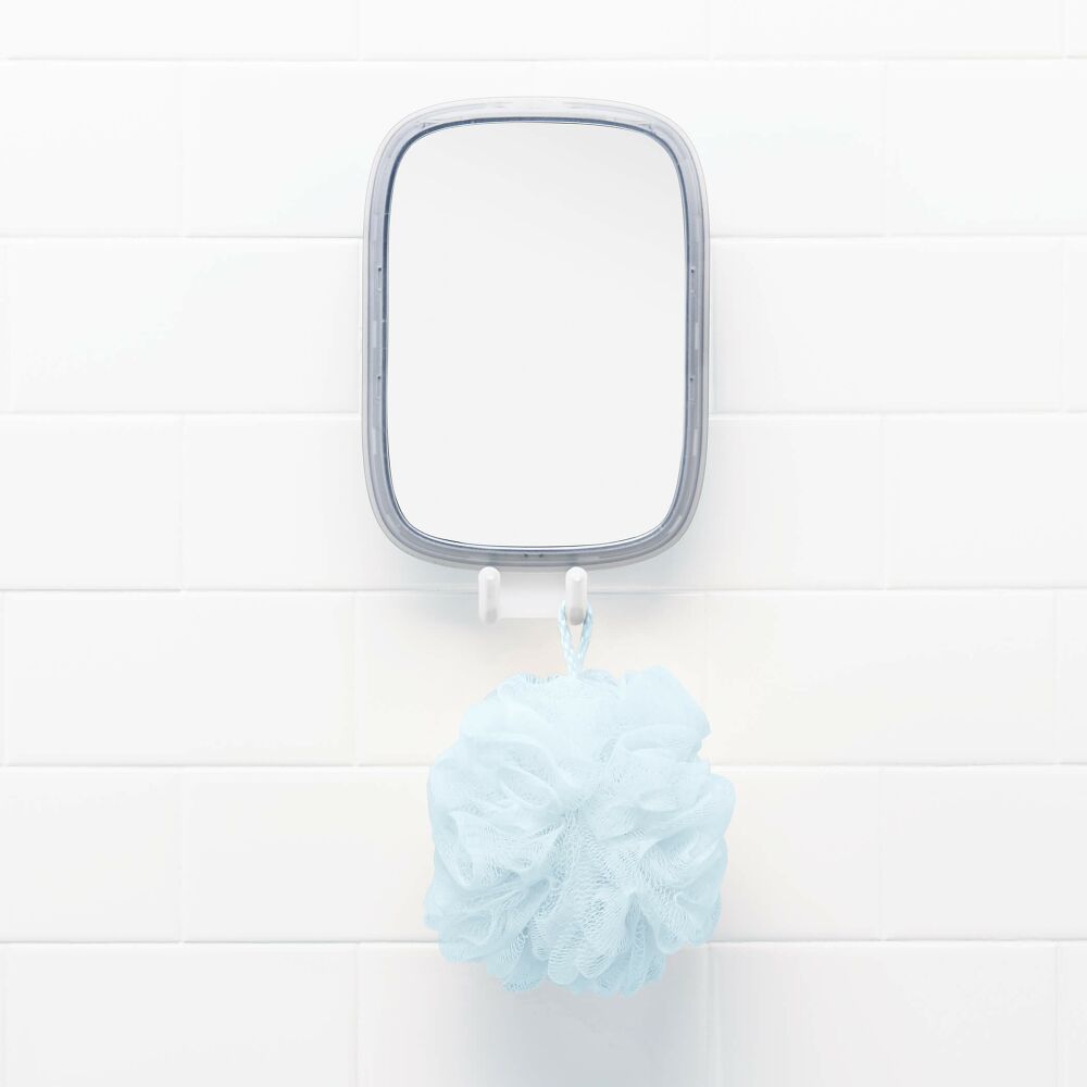 StrongHold™ Suction Fogless Mirror Q8