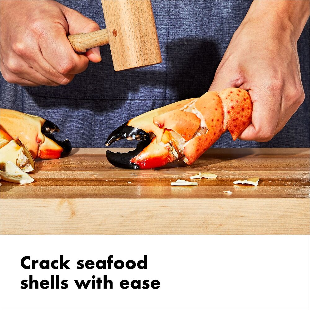 Wooden Seafood Mallet U7