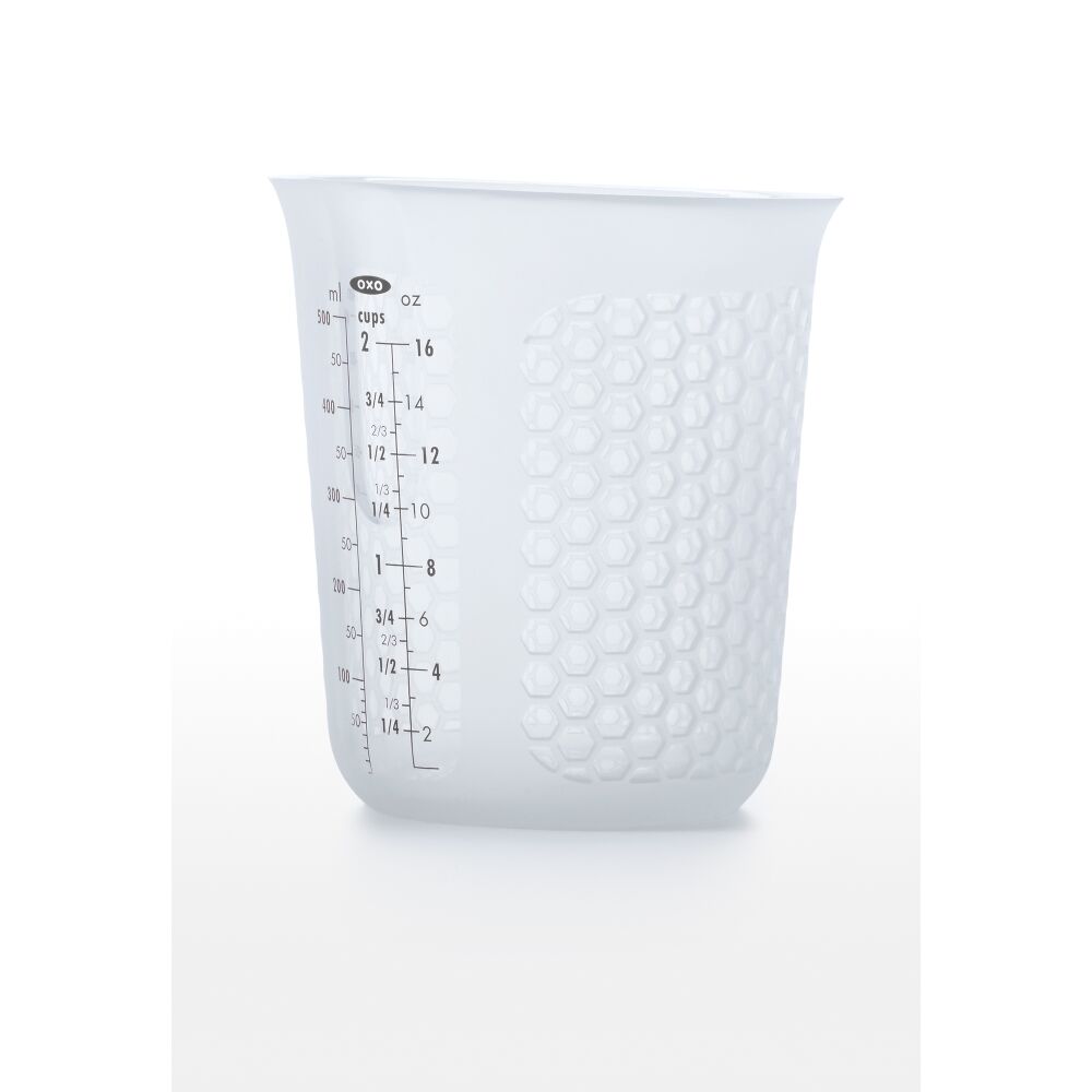 2 Cup Squeeze & Pour Silicone Measuring Cup P8