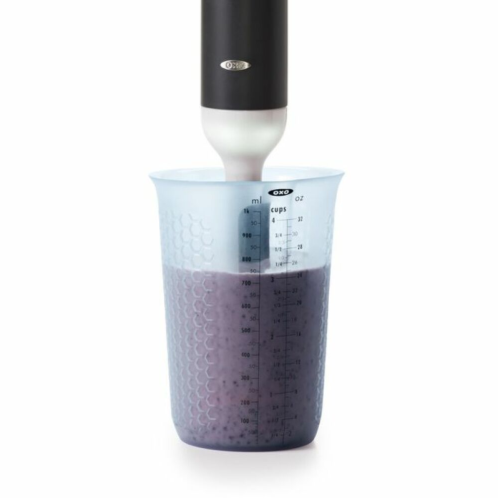 4 Cup Squeeze & Pour Measuring Cup Z1