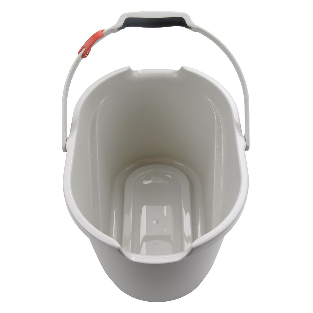 Angled Measuring Bucket B7