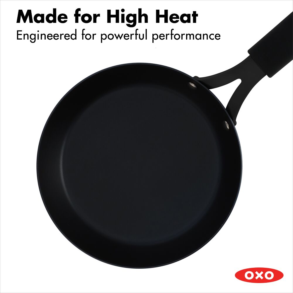 Carbon Steel Obsidian Series 8-Inch Frypan with Silicone Sleeve O9