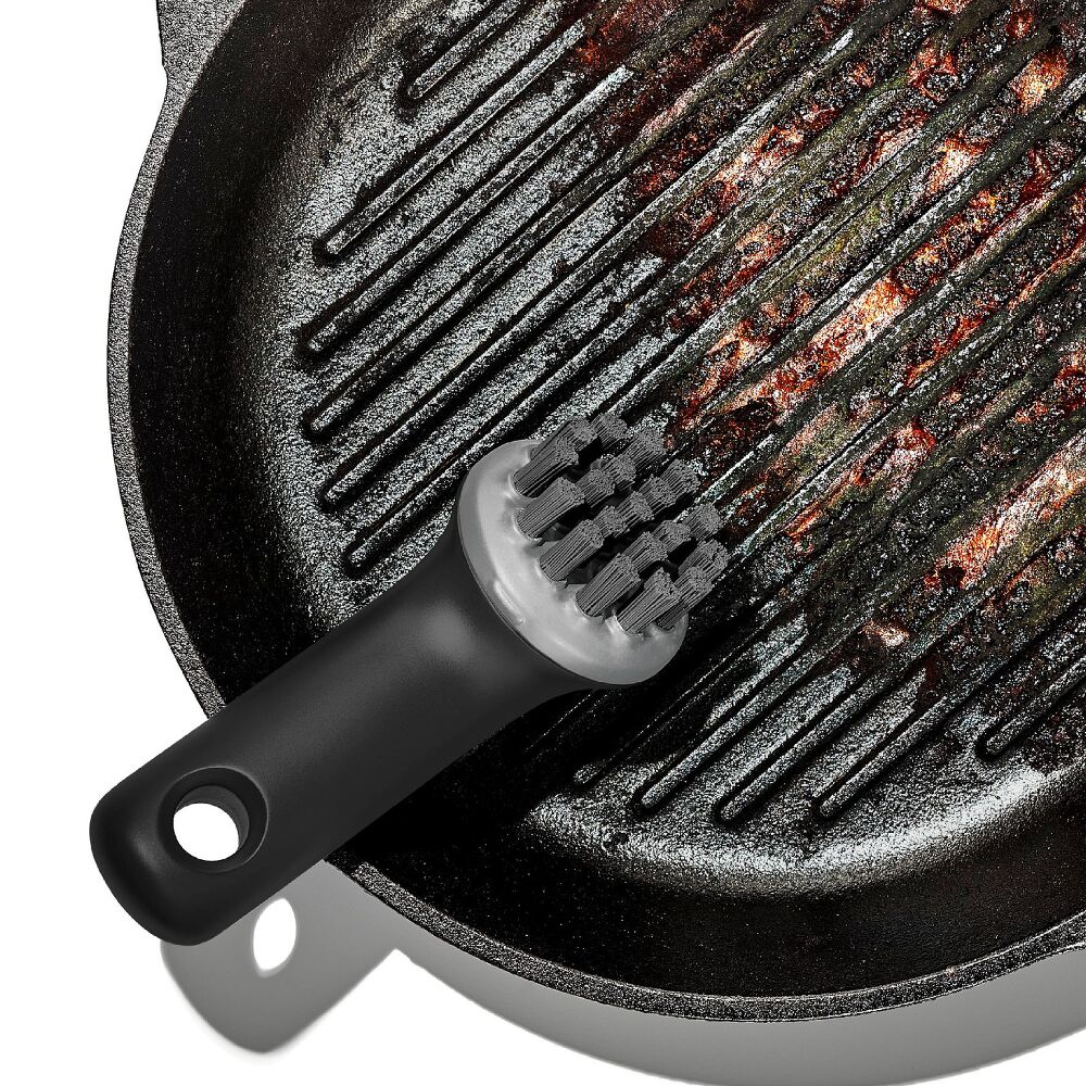 Cast Iron Brush O8