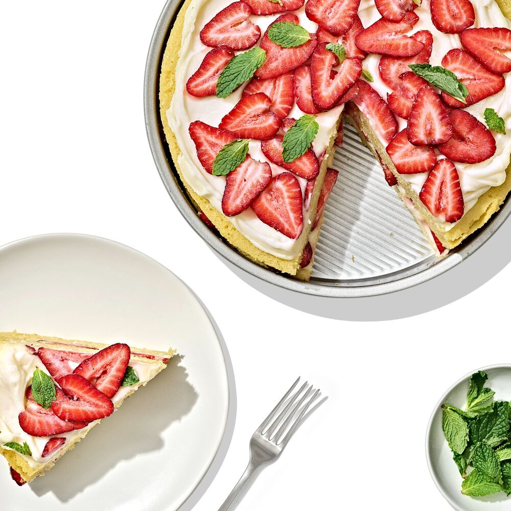 Non-Stick Pro Clear Coated 9 In Round Cake Pan R3