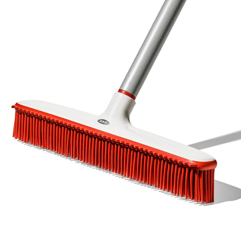 OXO Good Grips Fur Broom V7