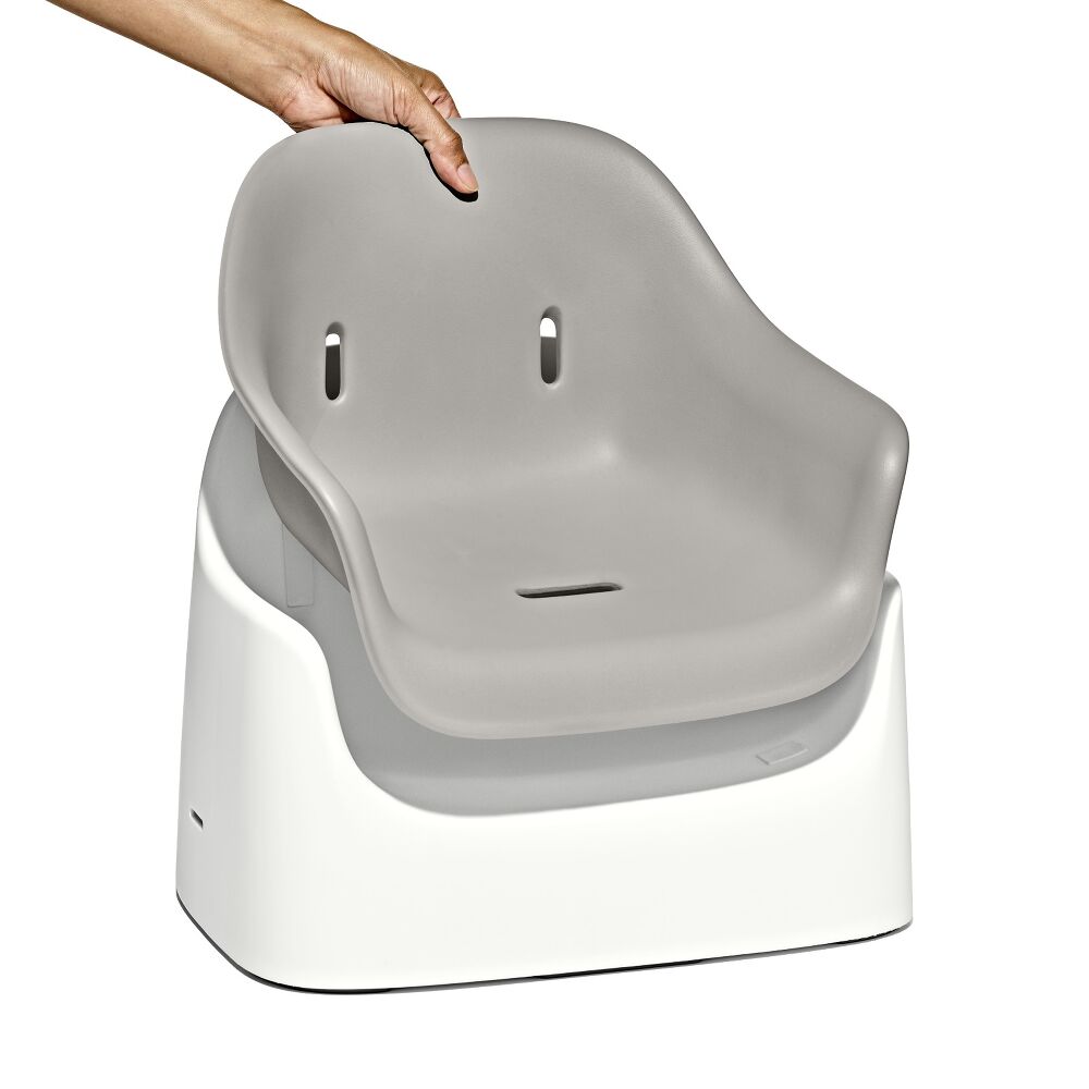 Nest Booster Seat with Removable Cushion Q2