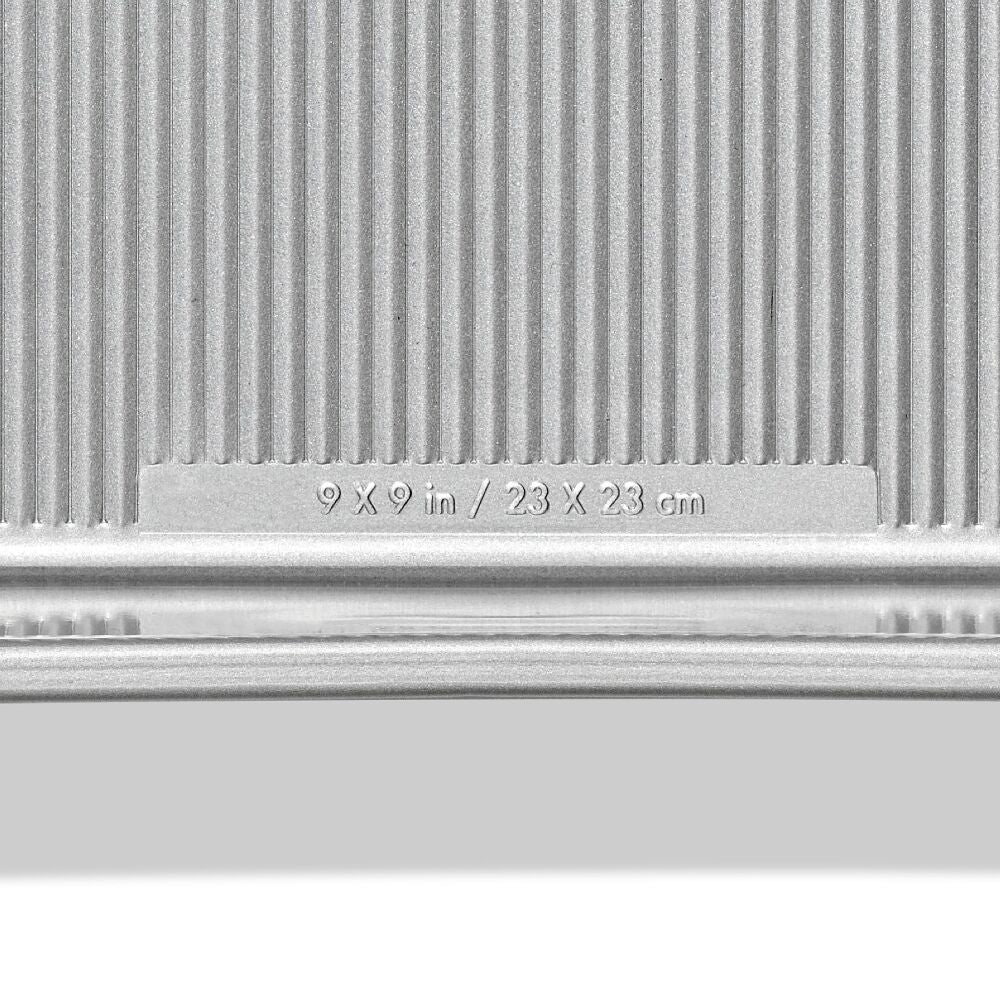 Nonstick Pro Clear Coated 9 In Square Cake Pan B7