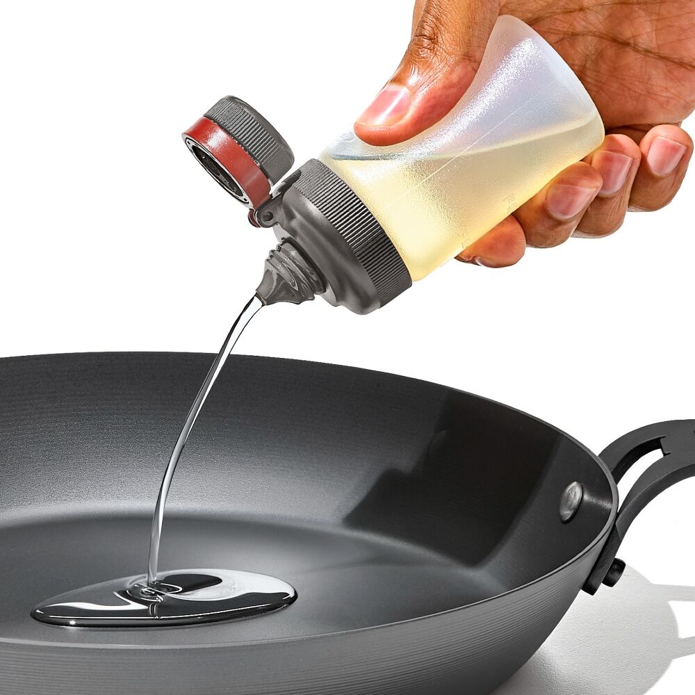 Outdoor 7-Piece Spice Shaker & Squeeze Bottle Set I8