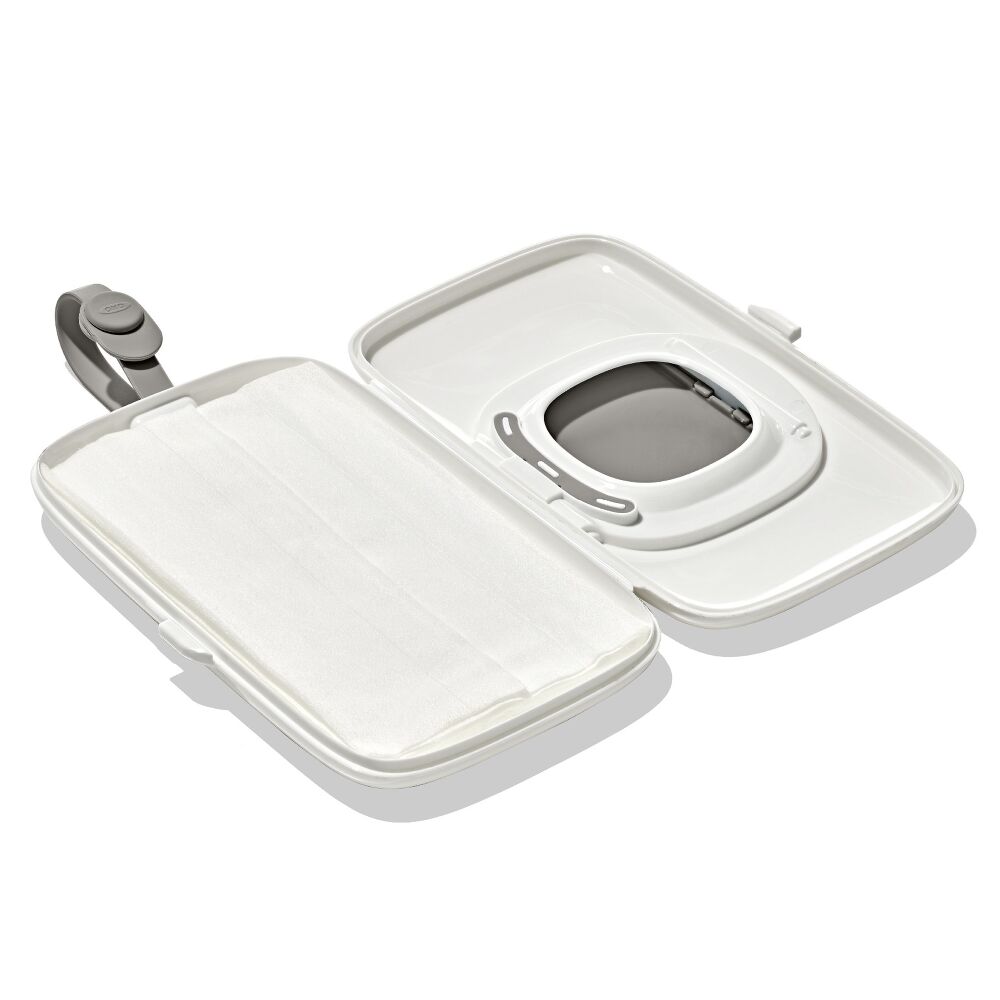 On-The-Go Wipes Dispenser Q8