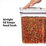 OXO Good Grips Pet Food Dispenser - 4.5 Qt/4.3 L E1