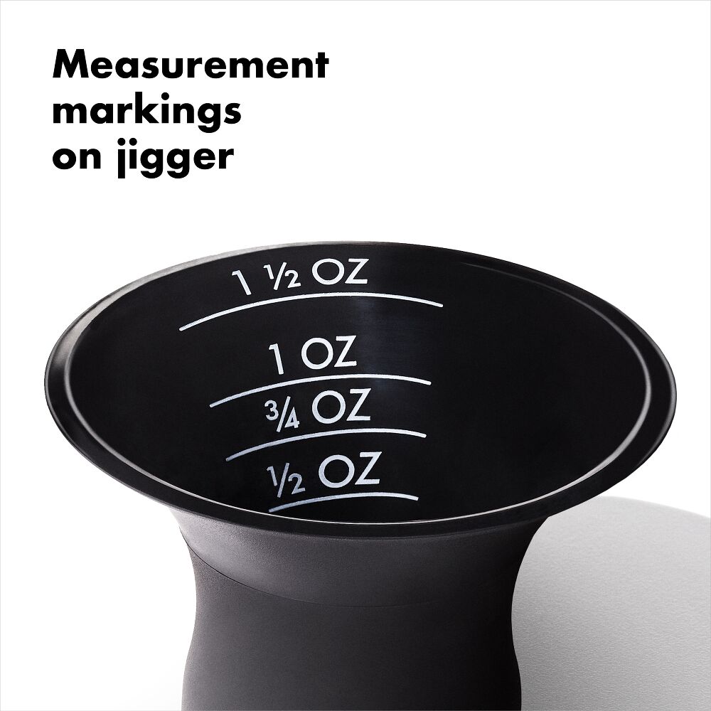 OXO Good Grips Plastic Cocktail Shaker- 20 oz/590 mL capacity Y5