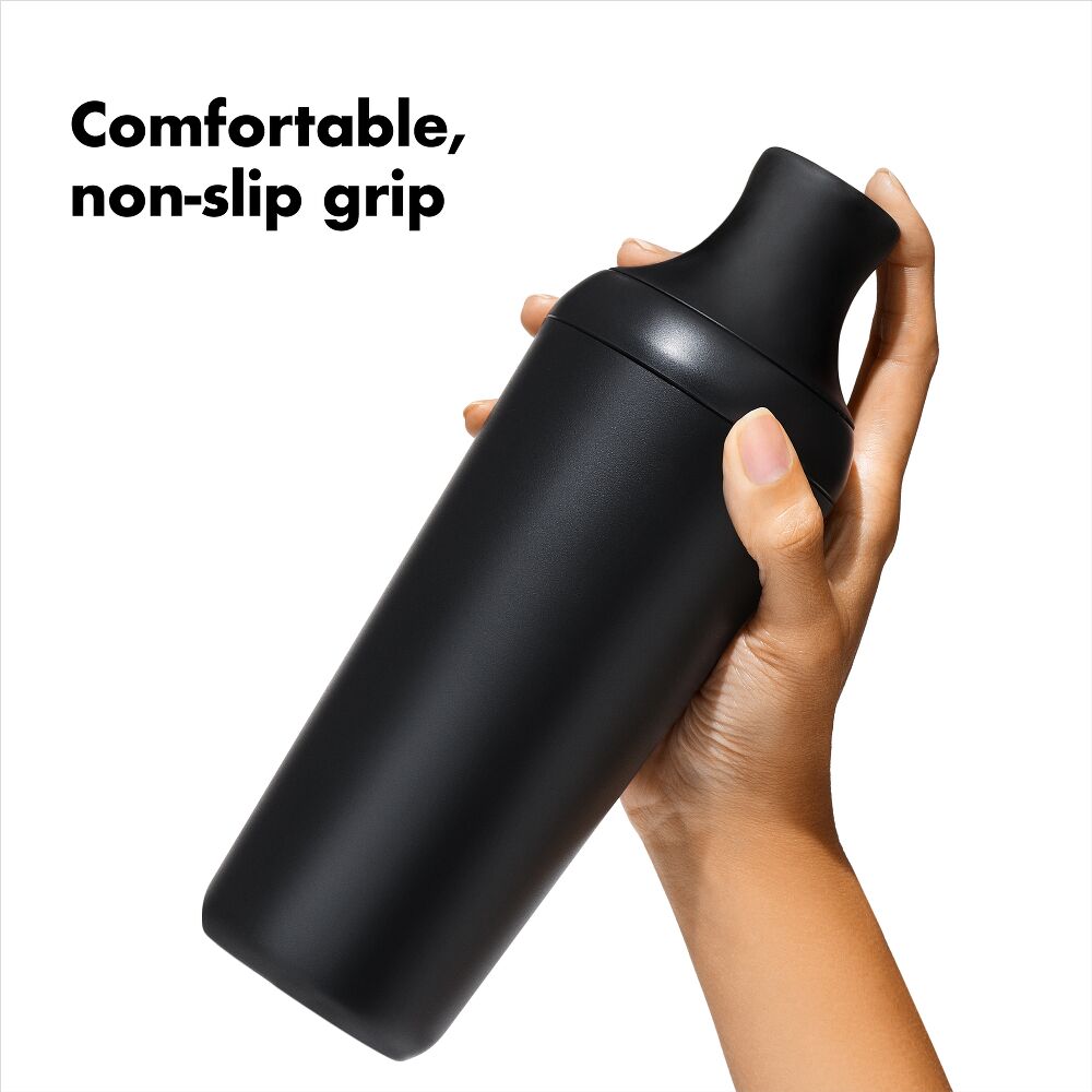 OXO Good Grips Plastic Cocktail Shaker- 20 oz/590 mL capacity Y5