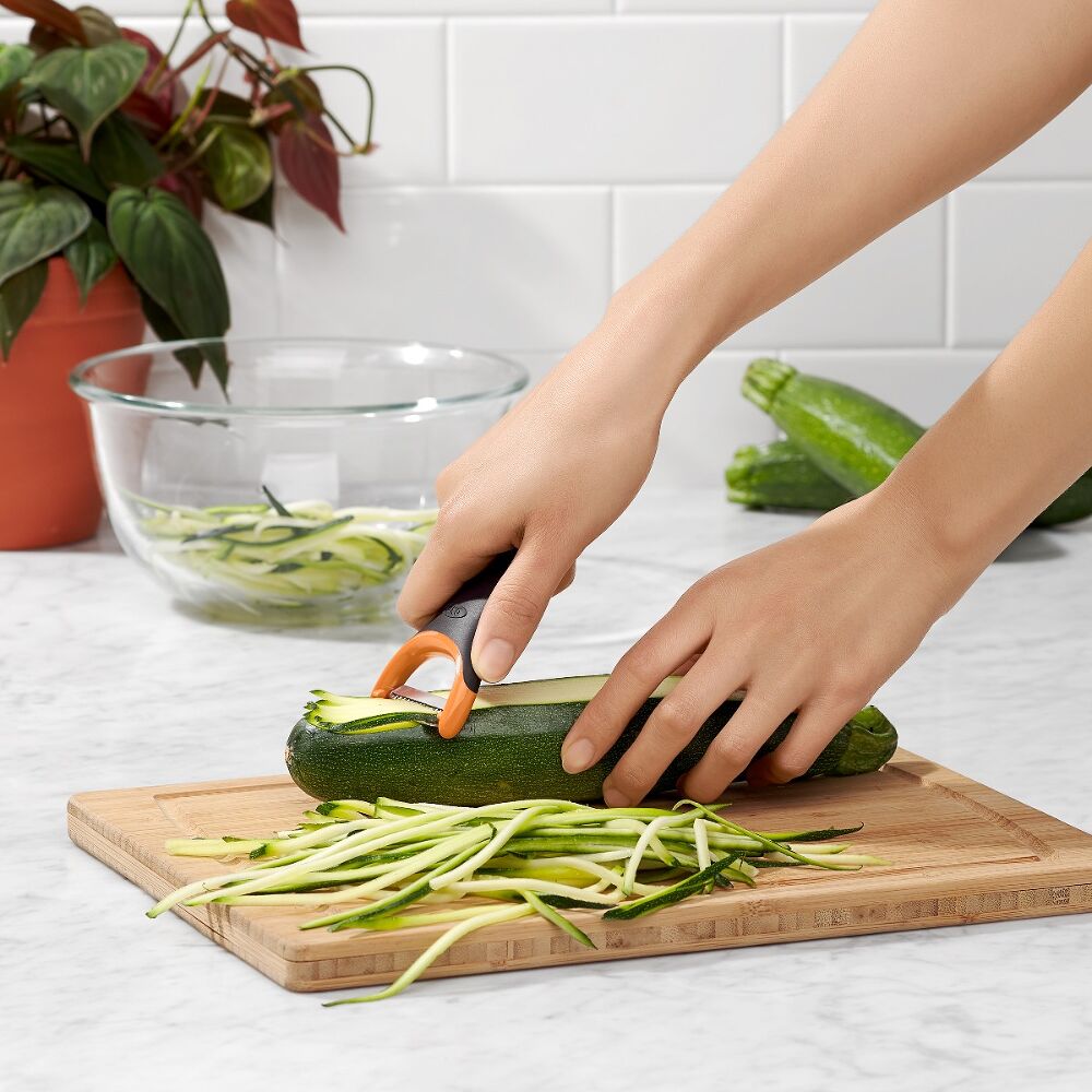 OXO Julienne Prep Y-Peeler Q1