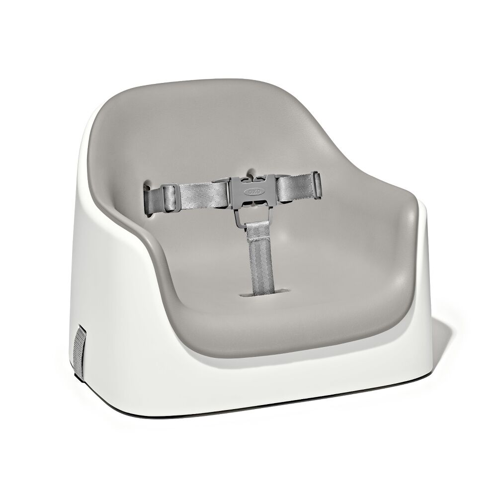 Nest Booster Seat with Removable Cushion Q2
