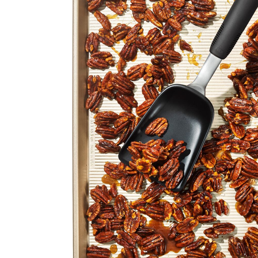 Sheet Pan Scoop L6