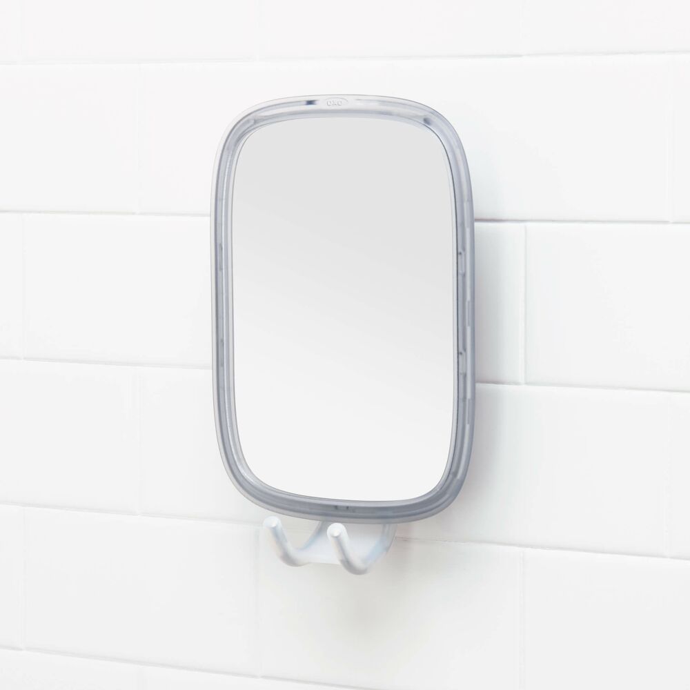 StrongHold™ Suction Fogless Mirror Z0
