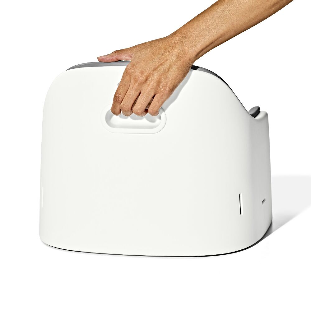 Nest Booster Seat with Removable Cushion Q2
