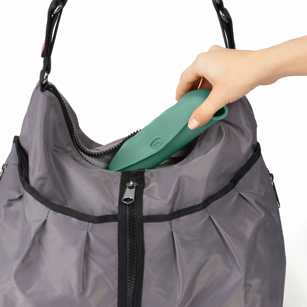 Roll-Up Bib Set