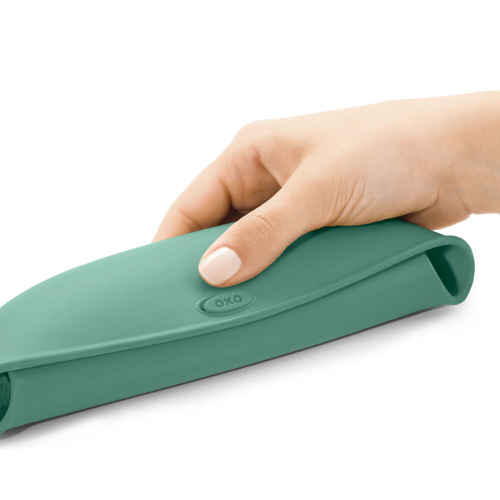 Roll-Up Bib Set