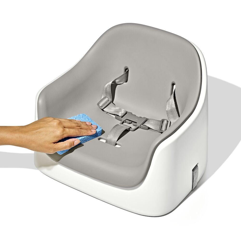 Nest Booster Seat with Removable Cushion Q2